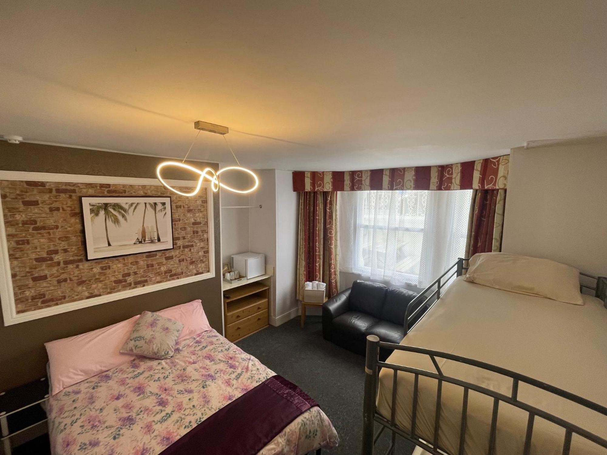 Backpackers Blackpool Hotel & Suites Ngoại thất bức ảnh